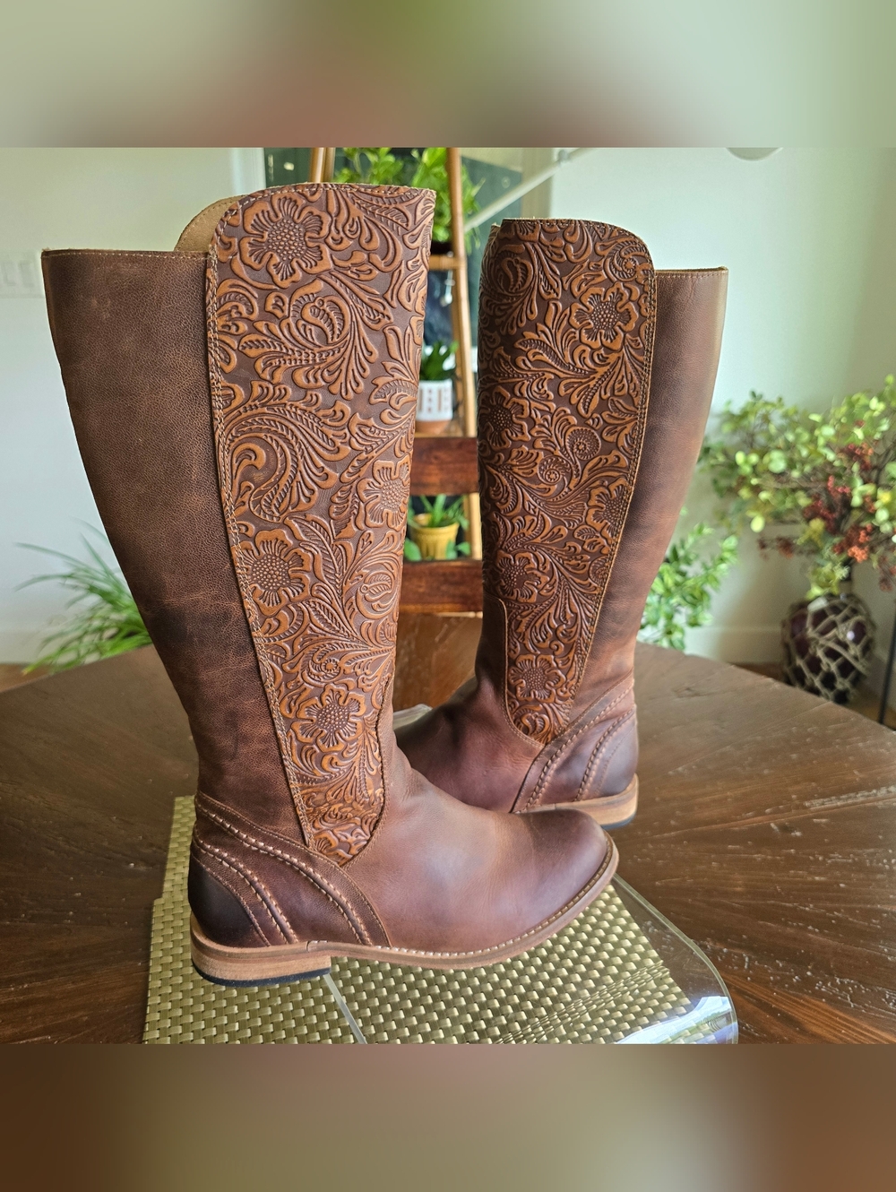 EUC Luchesse Spirit Brown Tall Floral Embossed Leather Boots 7M